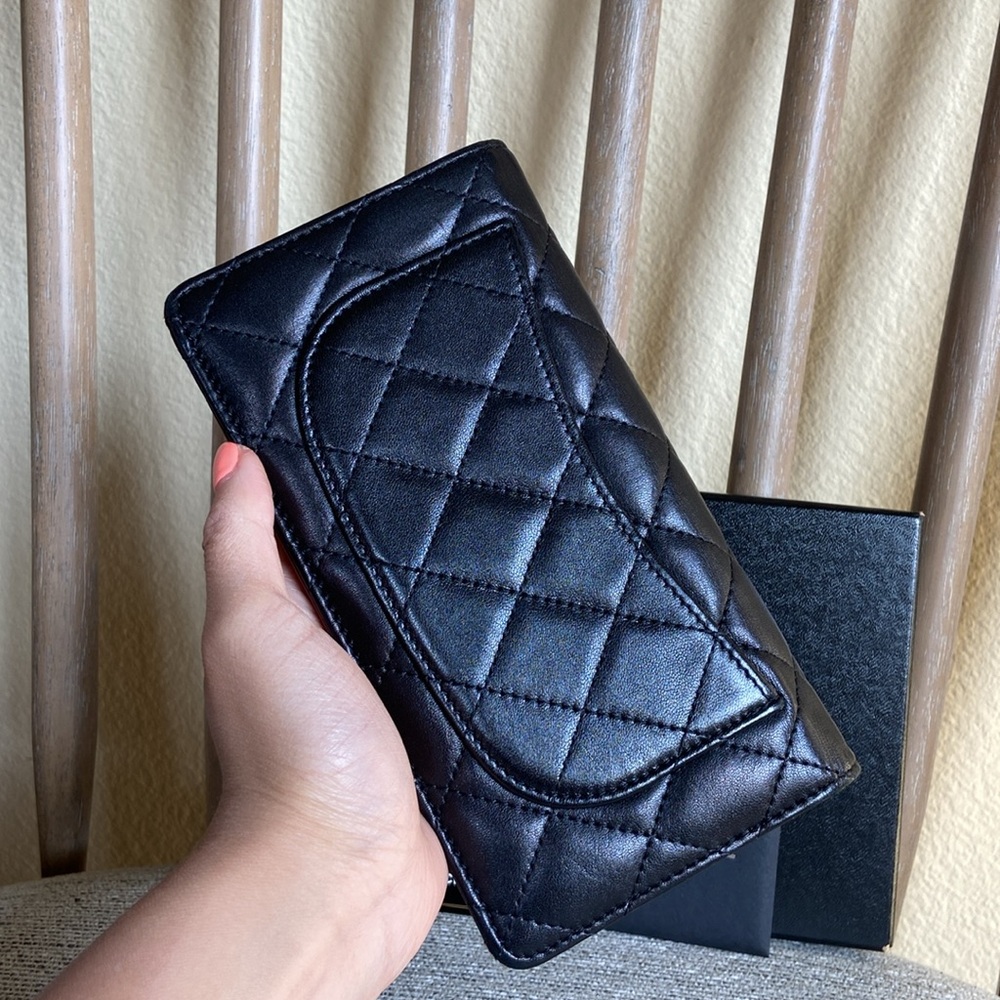 SOLD Chanel Black Quilted Bifold w/ Silver CC - Picture 3 of 13